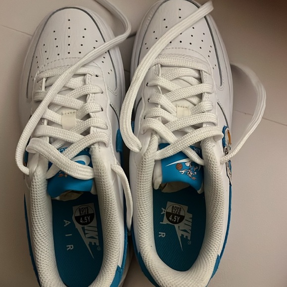 nike air force space jam sneakers - Picture 2 of 4